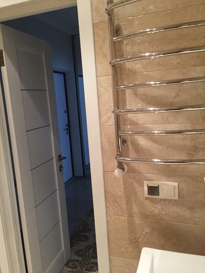 Center Apartment On Albisoara Street Chisinau Ngoại thất bức ảnh