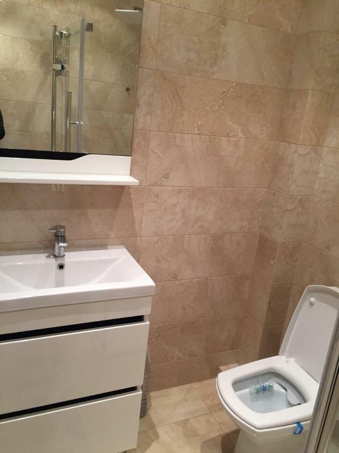 Center Apartment On Albisoara Street Chisinau Ngoại thất bức ảnh