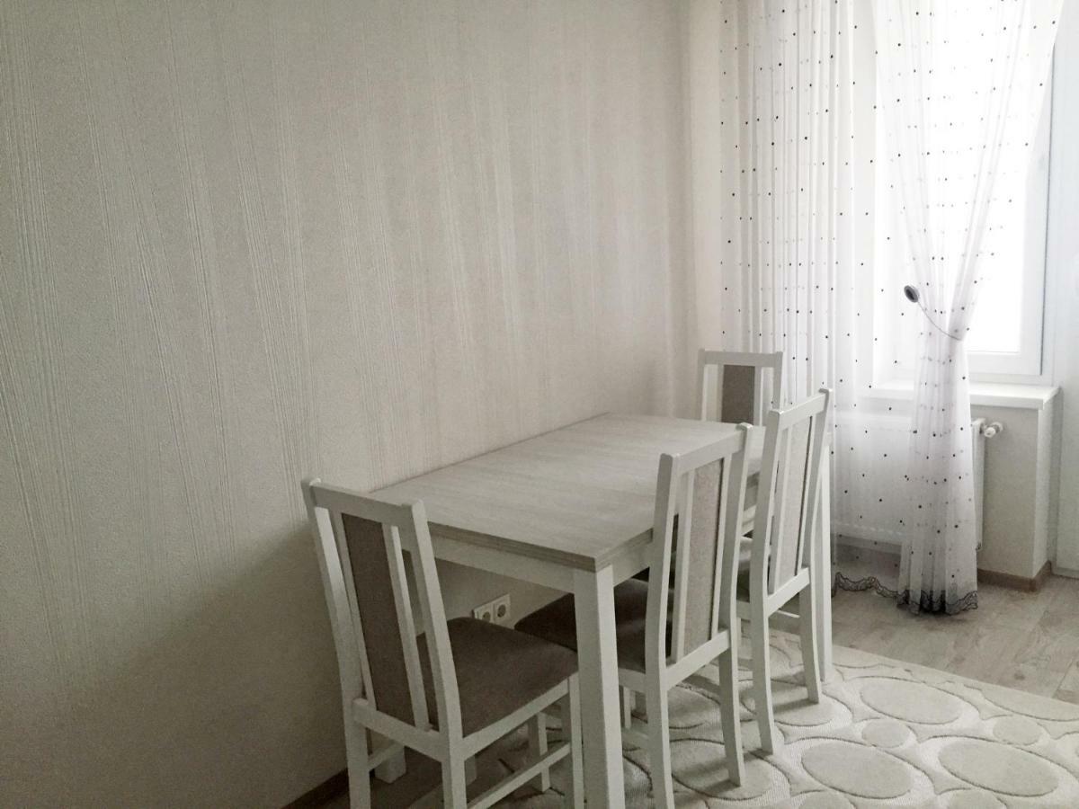 Center Apartment On Albisoara Street Chisinau Ngoại thất bức ảnh