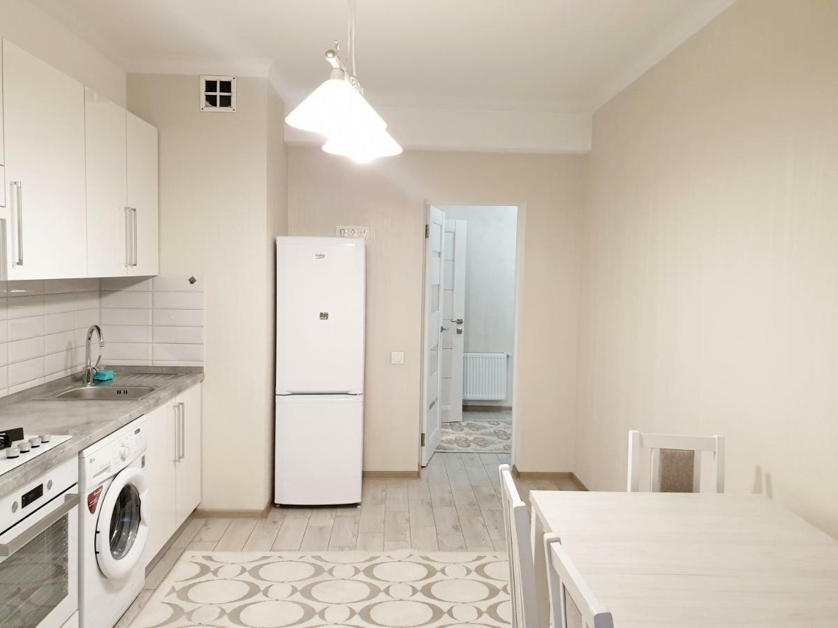 Center Apartment On Albisoara Street Chisinau Ngoại thất bức ảnh